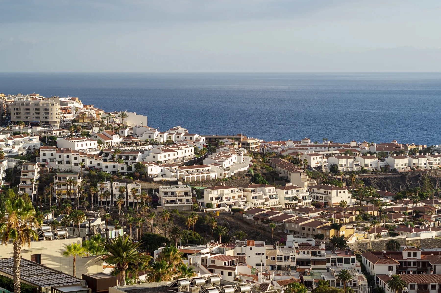 Investment insights for western Costa del Sol property. Market analysis, tax guides, visa updates, and investment strategies for international buyers.